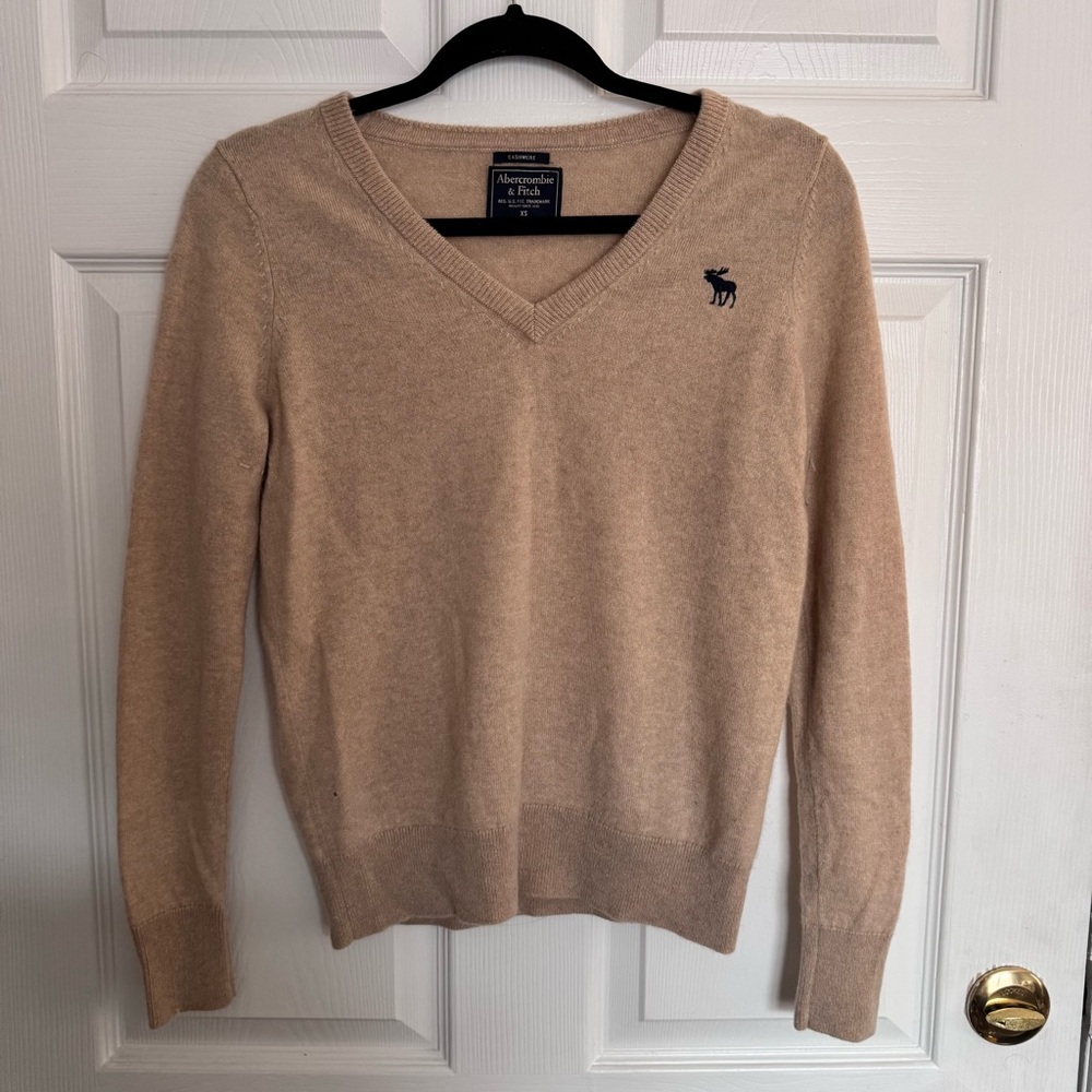 Abercrombie & Fitch cashmere tan sweater